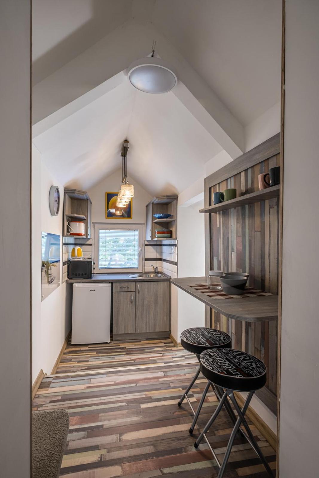 Szuerke Vendeghaz Balatonkenesen Apartment Luaran gambar