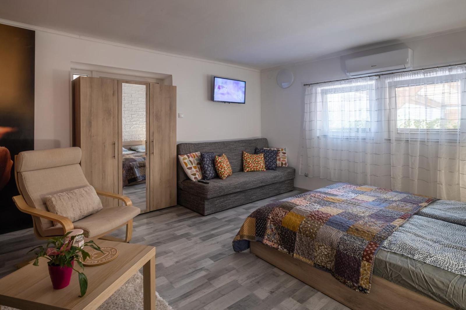 Szuerke Vendeghaz Balatonkenesen Apartment Luaran gambar