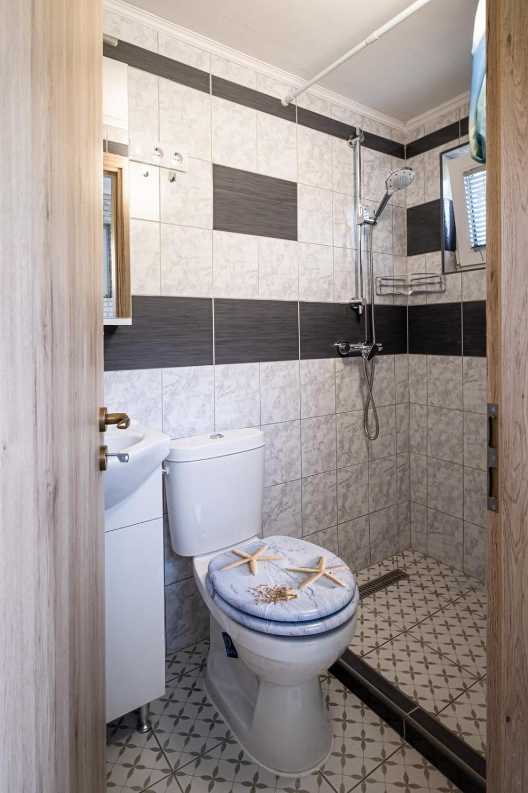 Szuerke Vendeghaz Balatonkenesen Apartment Luaran gambar